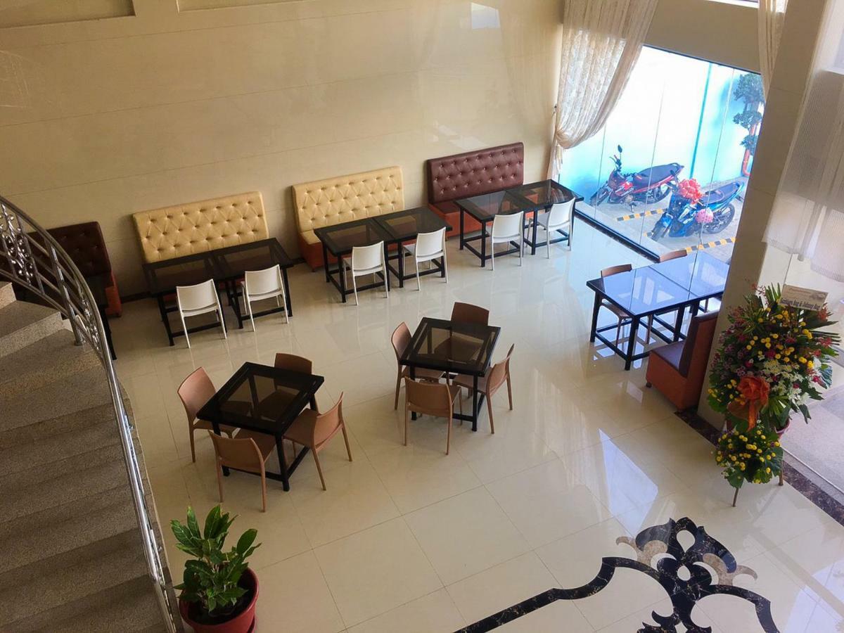 فندق بريميرا زامبوانغا المظهر الخارجي الصورة